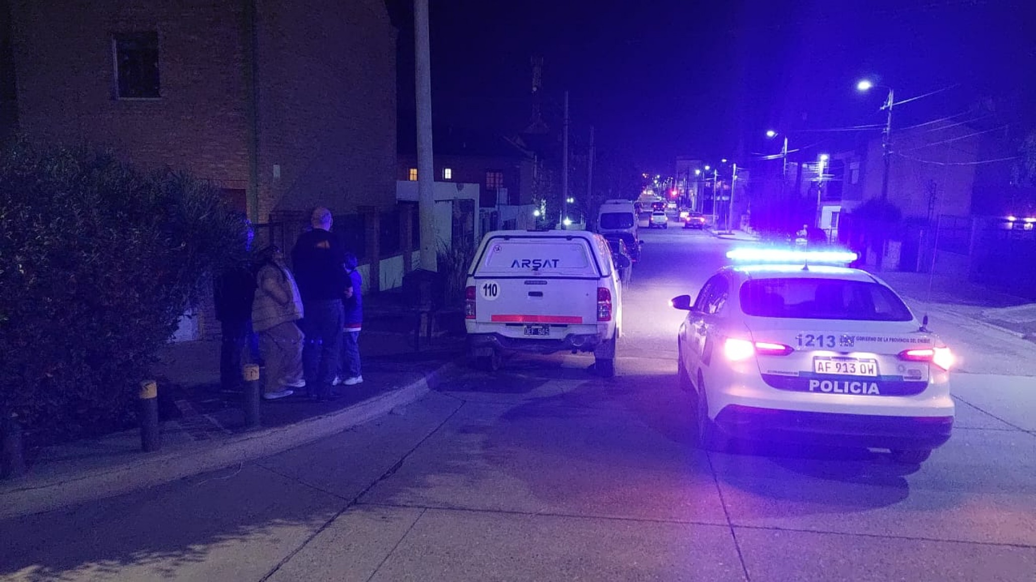 Con la ayuda de un vecino, una víctima de robo logró retener a un ladrón