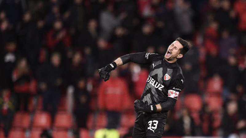 Independiente renueva contrato con Rodrigo Rey hasta 2026