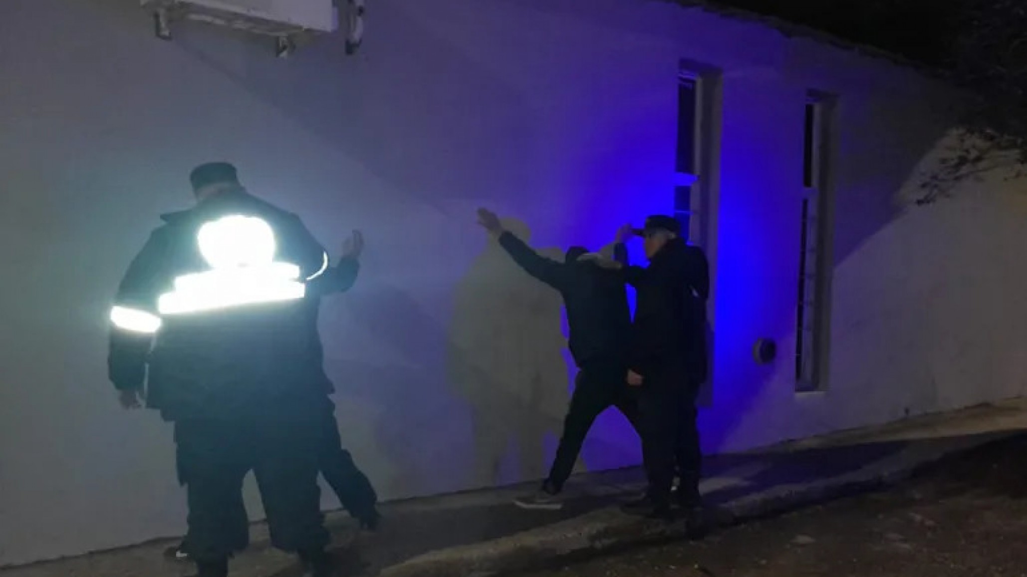 Con un cuchillo, le robaron a un adolescente de 14 años: uno de los detenidos es menor