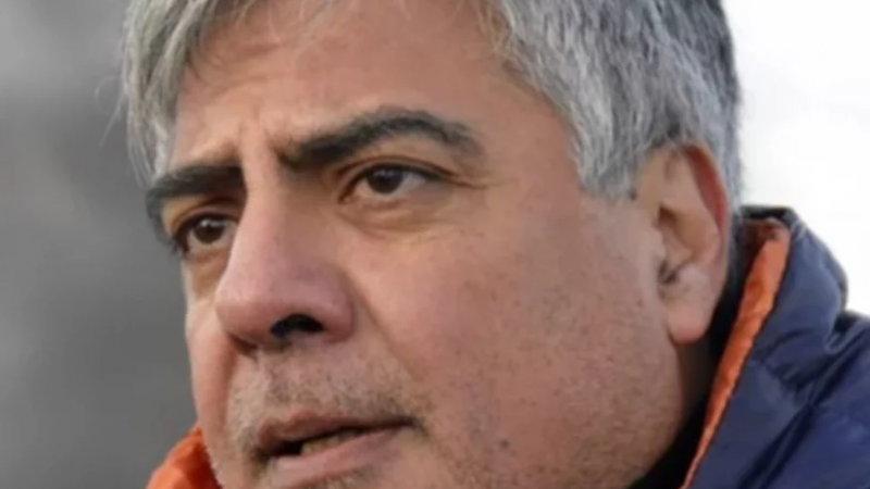 Barrionuevo denunció: "Quiroga usó dinero de afiliados para Clínica Cormillot, viajes y muebles"