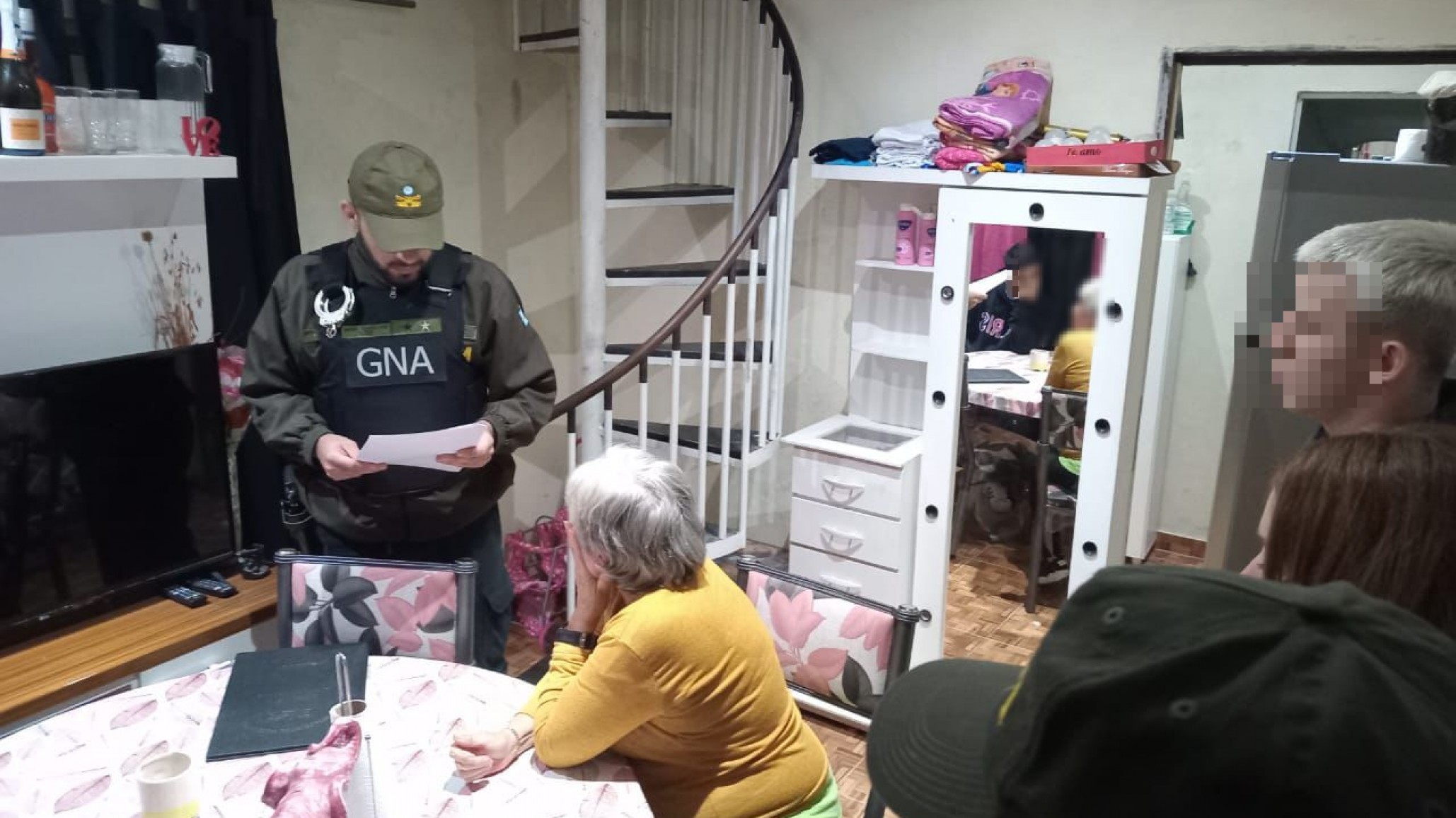 Gendarmería rescató a diez mujeres víctimas de explotación sexual