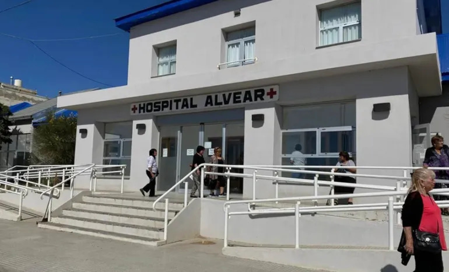 Paro de anestesistas afecta las cirugías programadas en el Hospital Alvear y no hay fecha para la resolución del conflicto