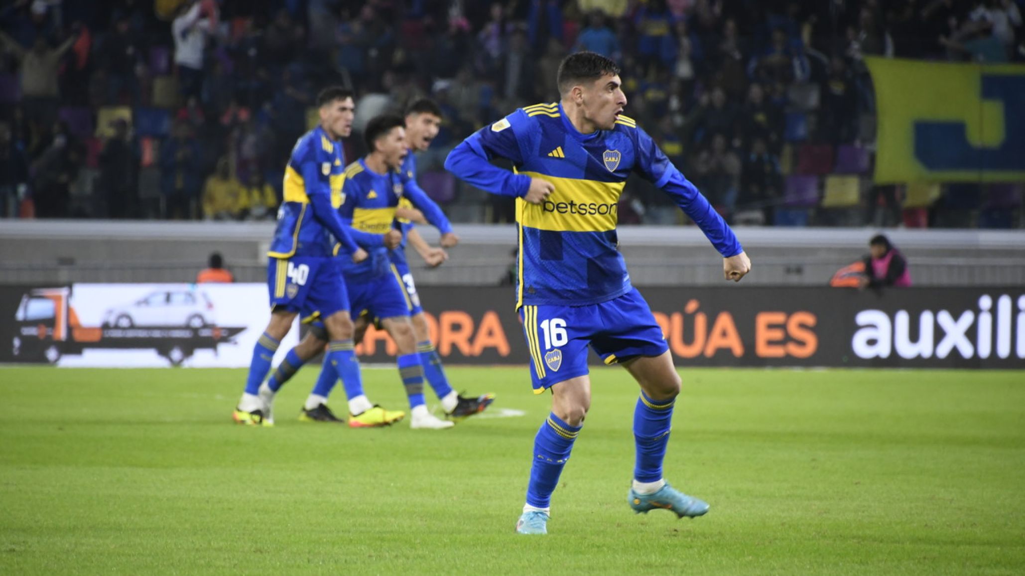 Boca despertó a tiempo y venció a Central Córdoba