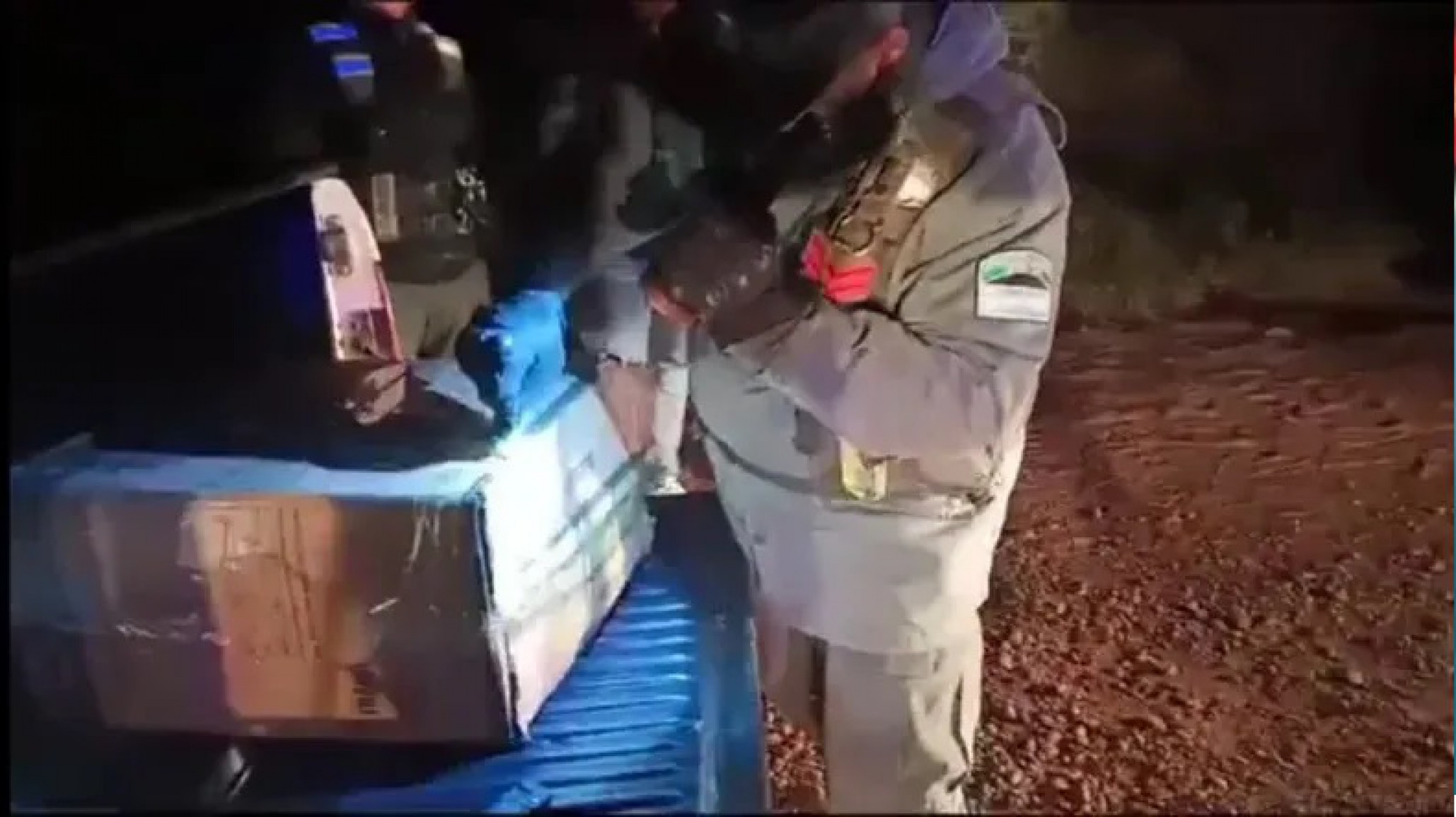 Detuvieron a un gendarme por transportar 300 kg de cocaína en su camioneta