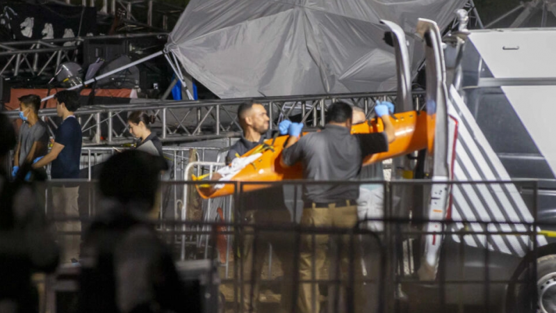 Tragedia: Nueve muertos por el desplome de un escenario en un acto político