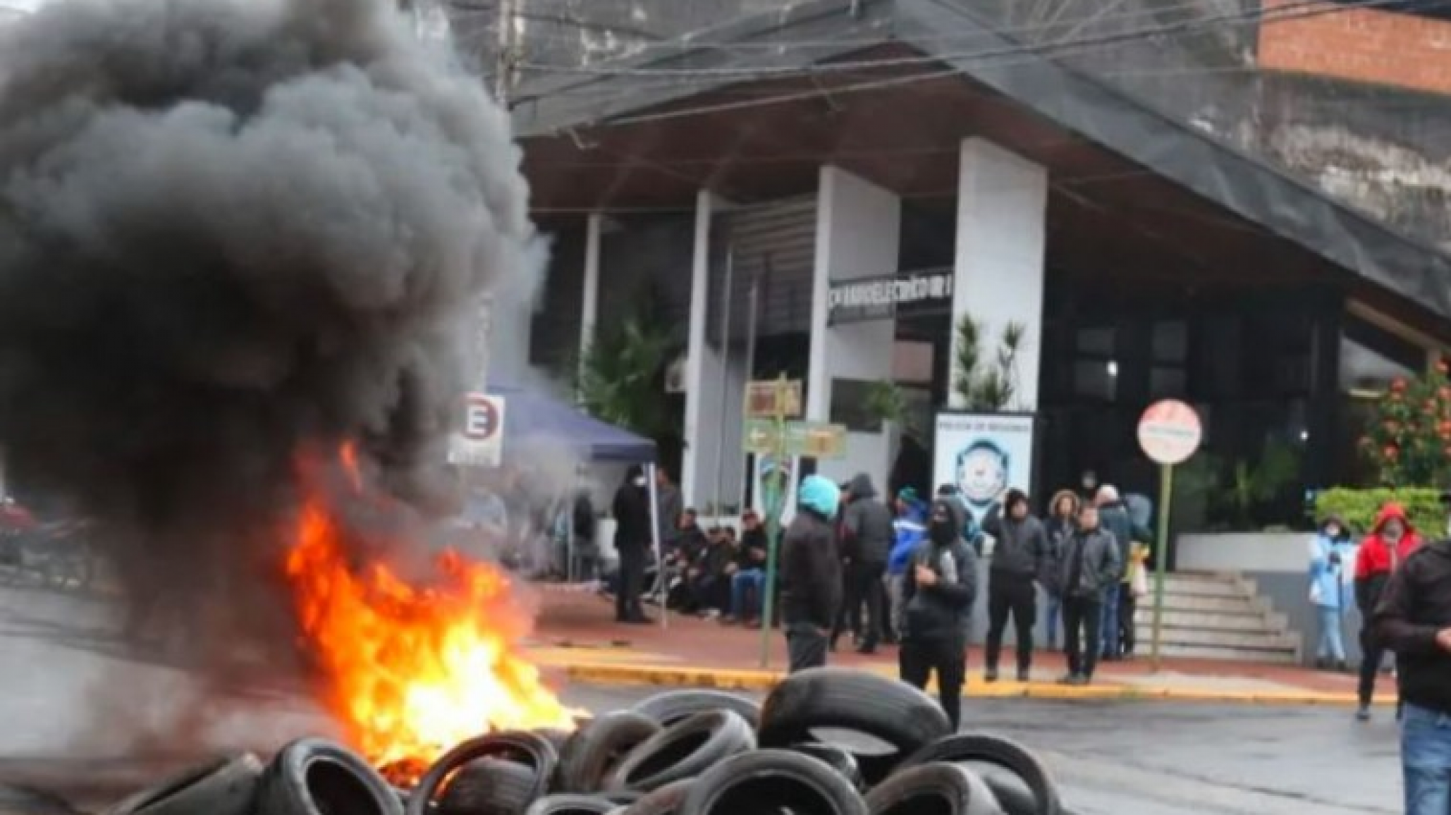 Tensión en Posadas: Los policías que adhieran a la protesta serán despedidos