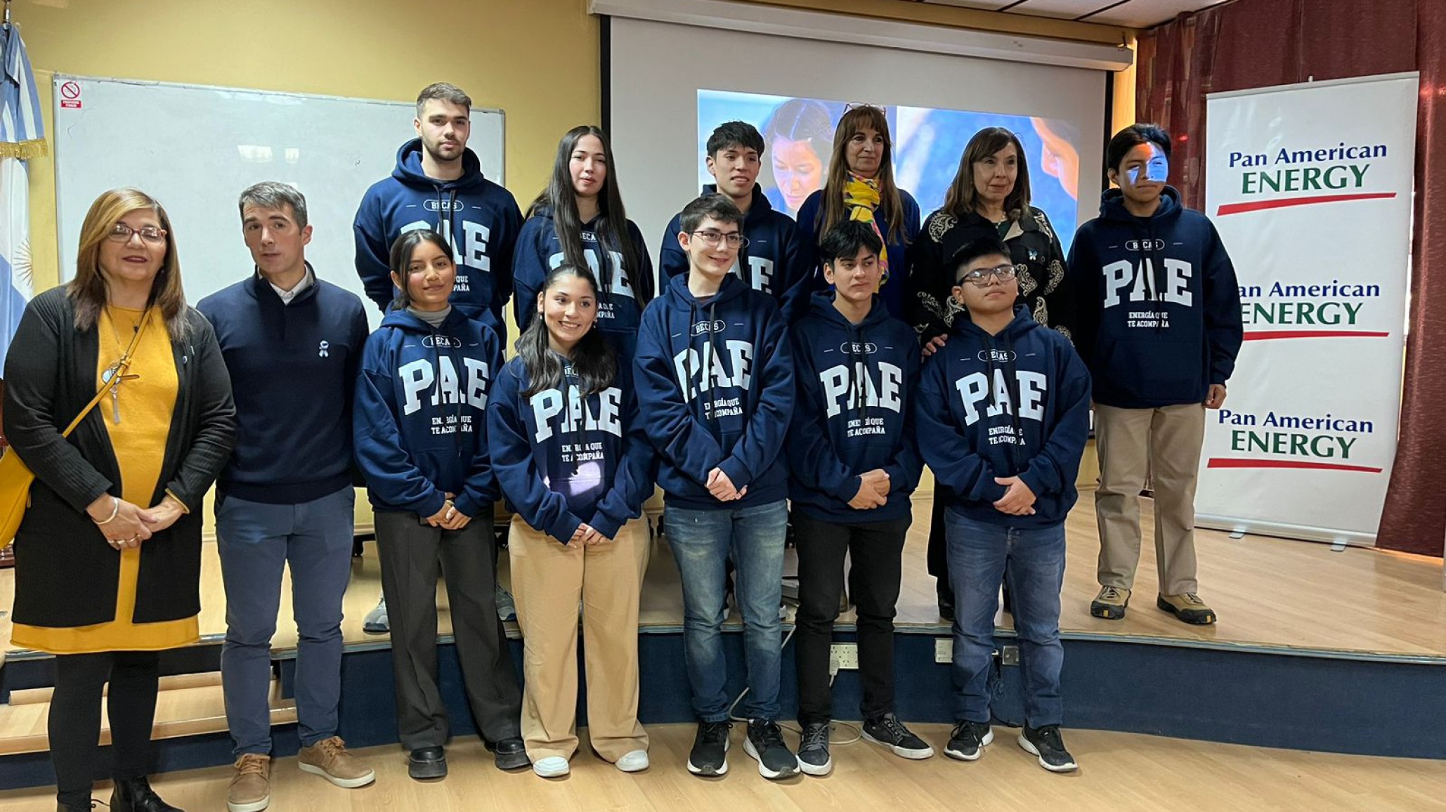 PAE celebra 20 años de programa de becas universitarias con más entregas