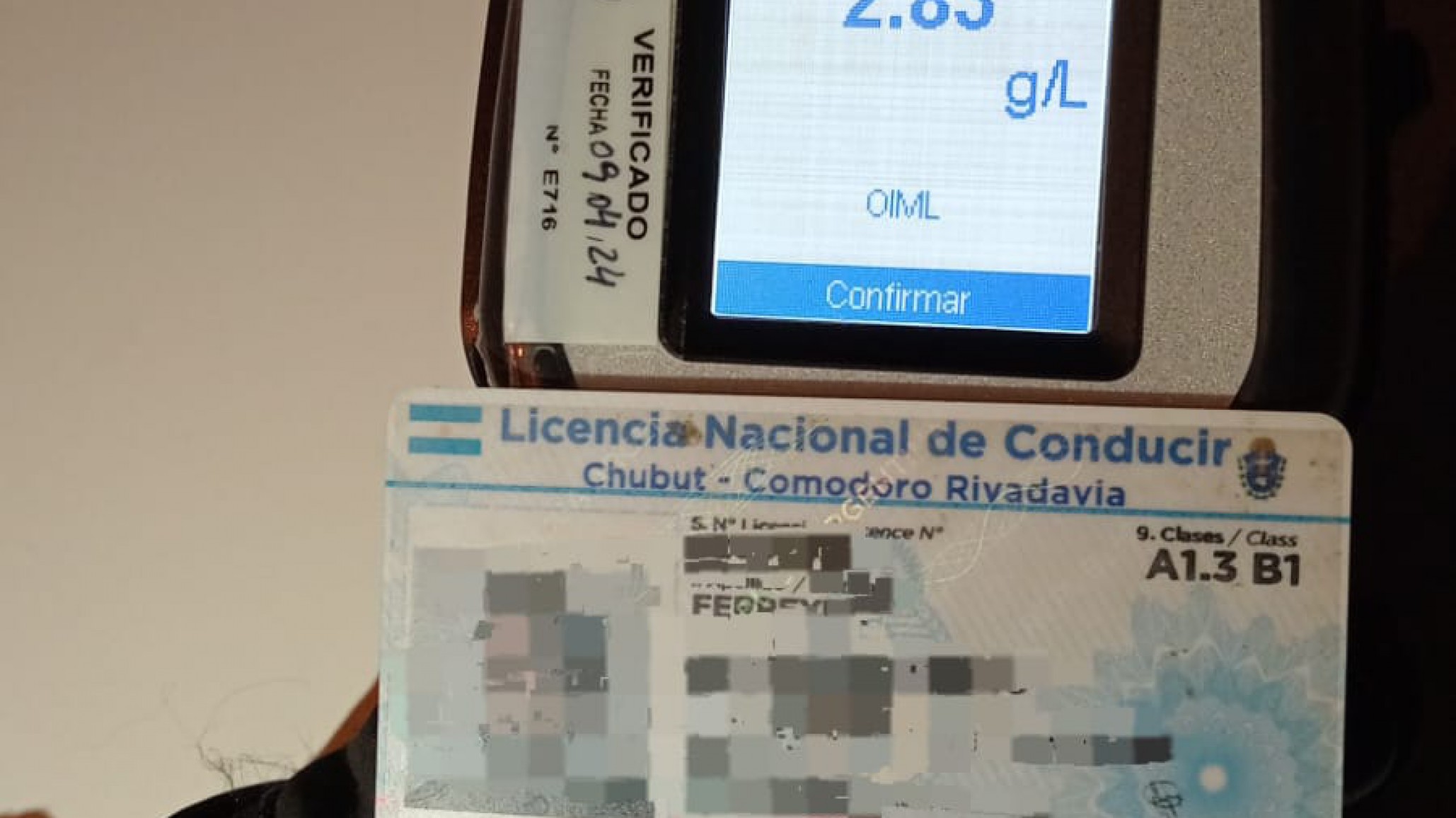 Al volante y fuera de control: manejaba con 2.83 g/l de alcohol y hacía maniobras peligrosas