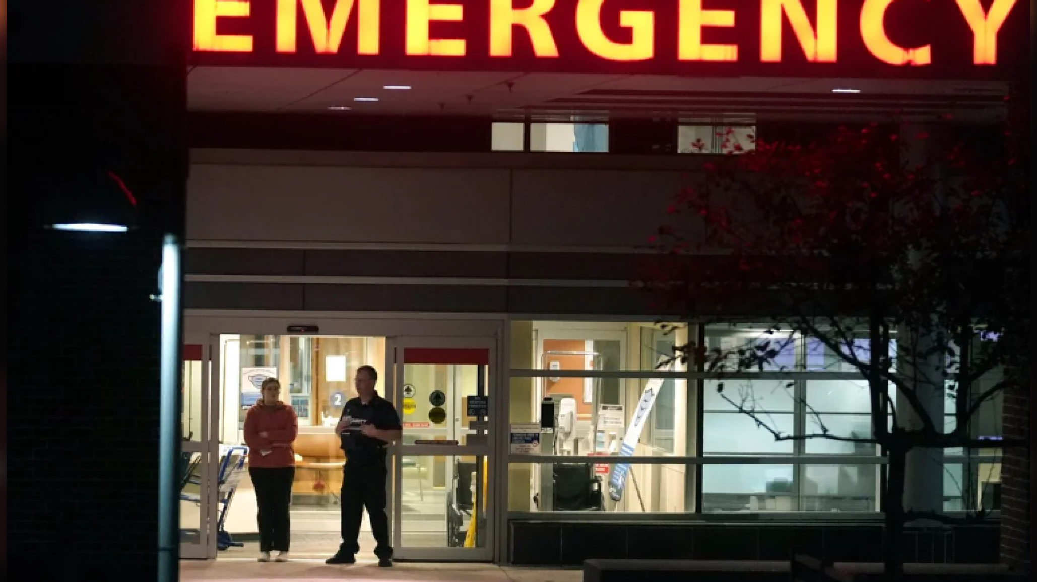 Una actriz de Hollywood está en estado crítico tras caer del quinto piso del Hospital