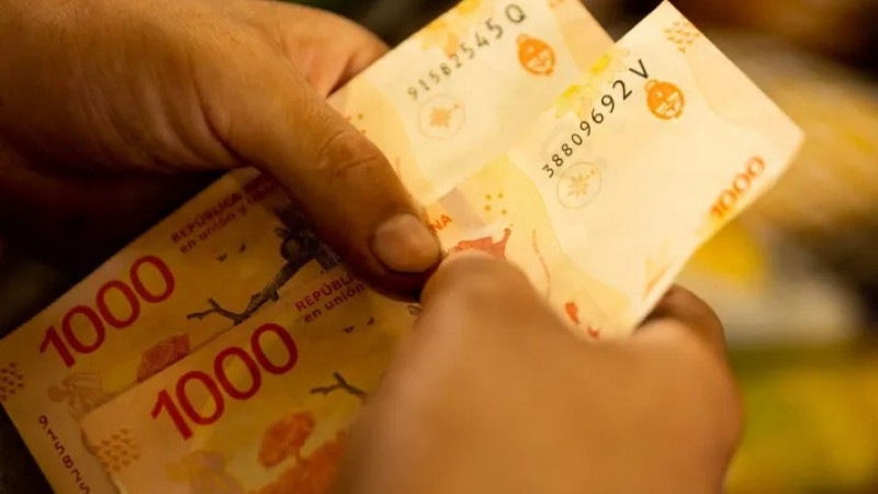 Golpe al bolsillo: todos los aumentos que llegan en junio