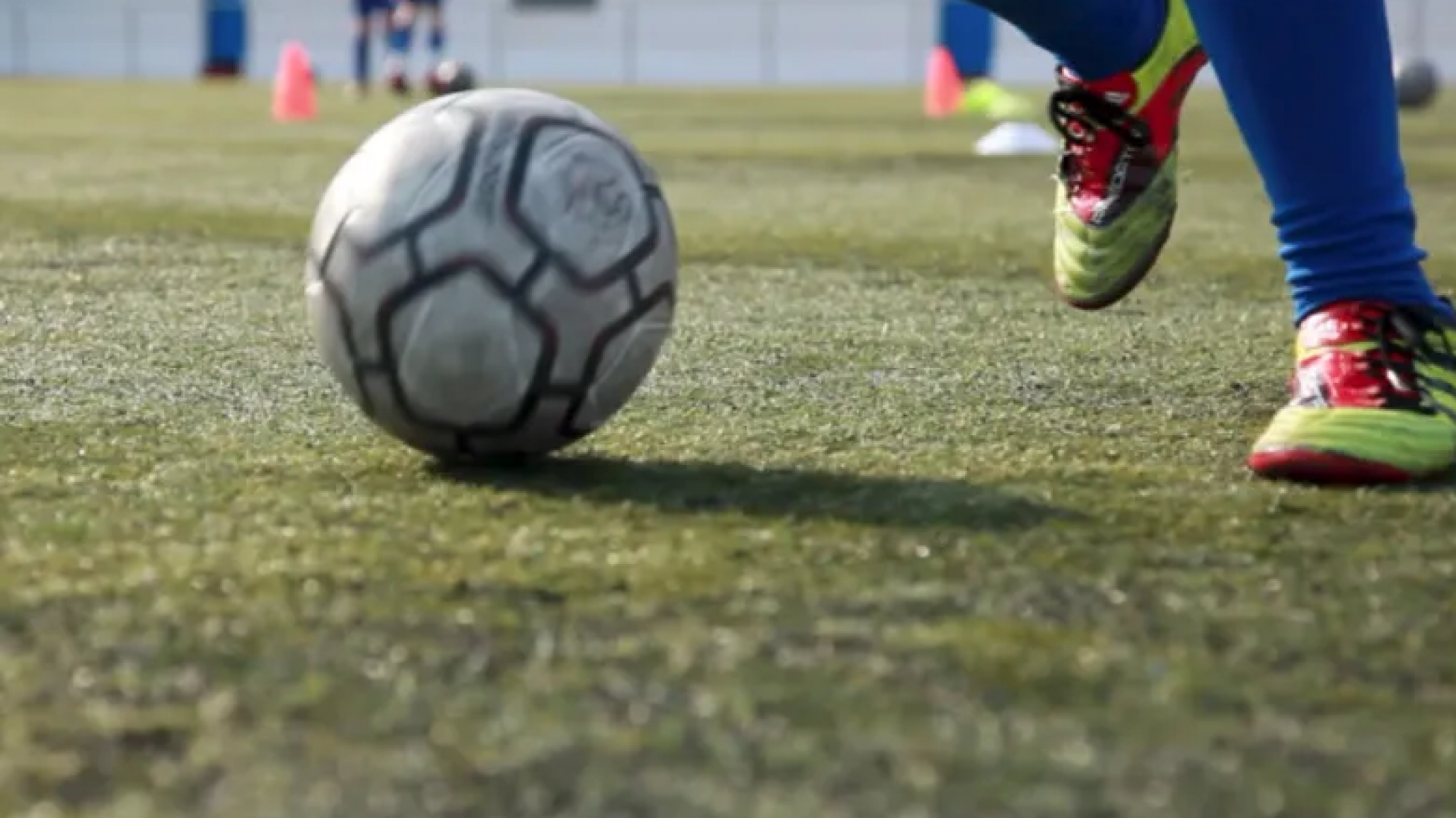 Jugaba una "picadita" con amigos y murió tras recibir un pelotazo en el abdomen