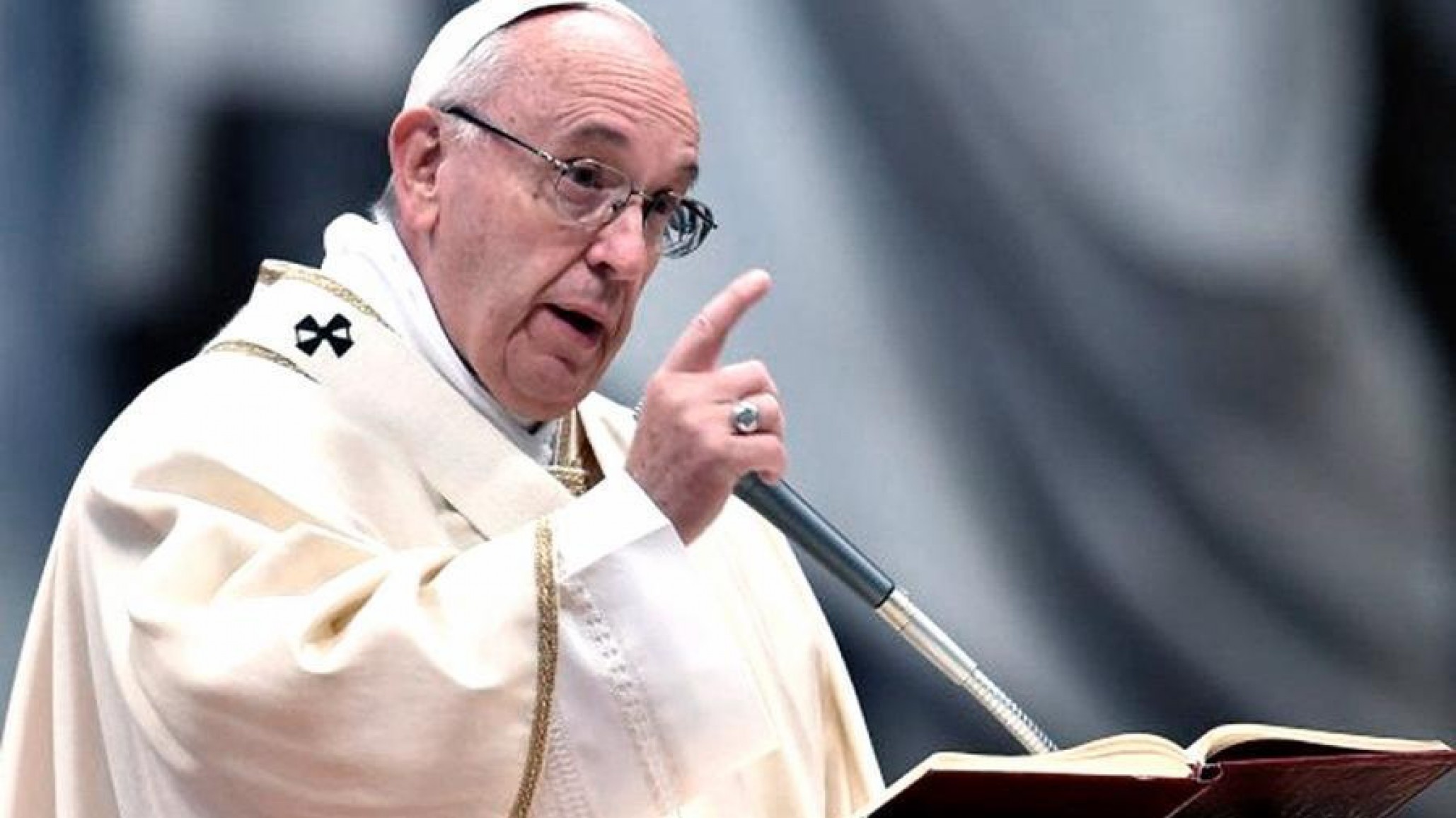 El mensaje del Papa Francisco: "ningún gobierno puede exigir moralmente a su pueblo que sufra privaciones incompatibles con la dignidad humana"
