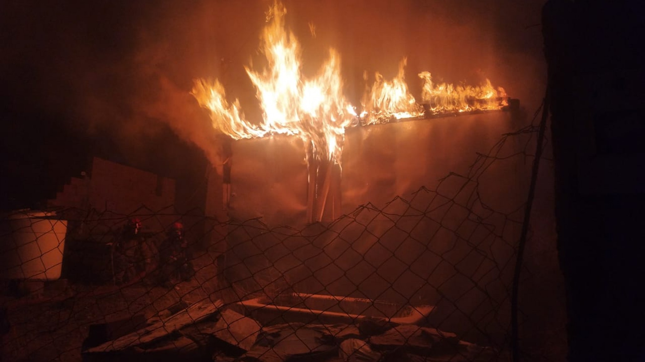 Por un desperfecto eléctrico, se incendió una vivienda