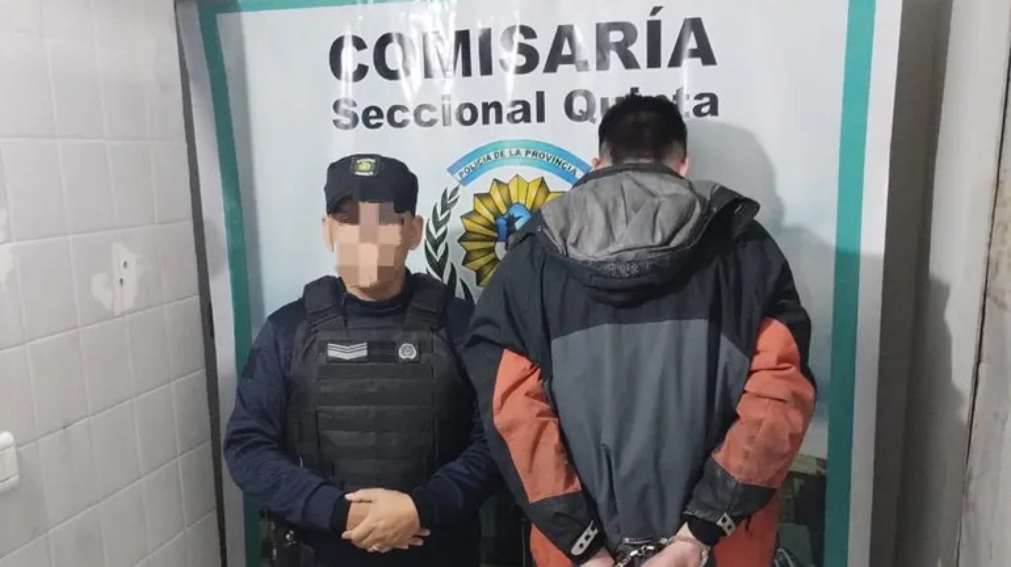 Un joven con pedido de captura fue detenido frente a la comisaría
