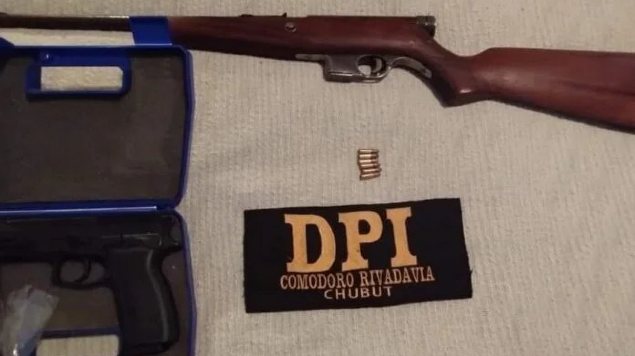 Secuestran dos armas en un allanamiento tras denuncia por amenazas