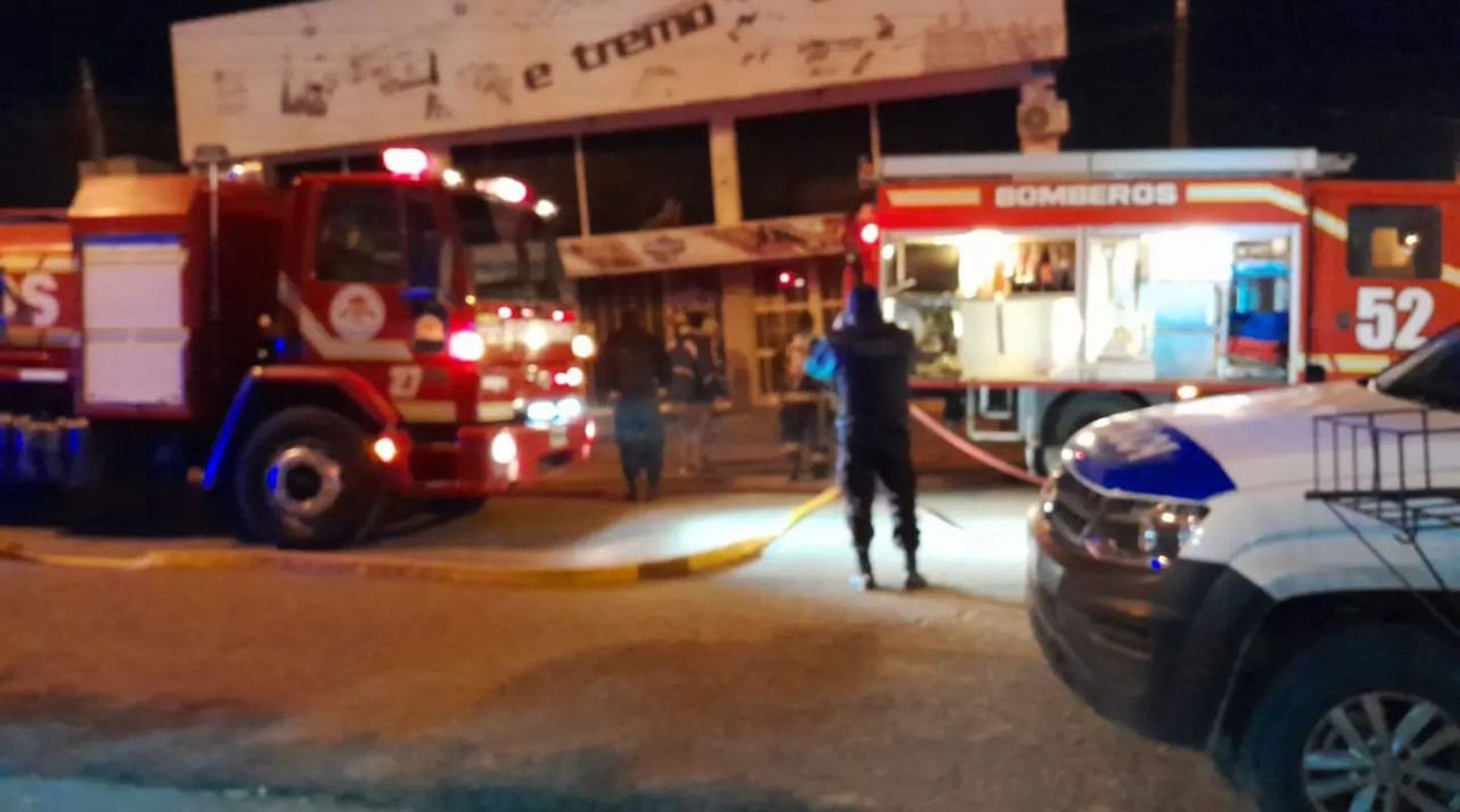 Se incendió la agencia de viajes Extremo