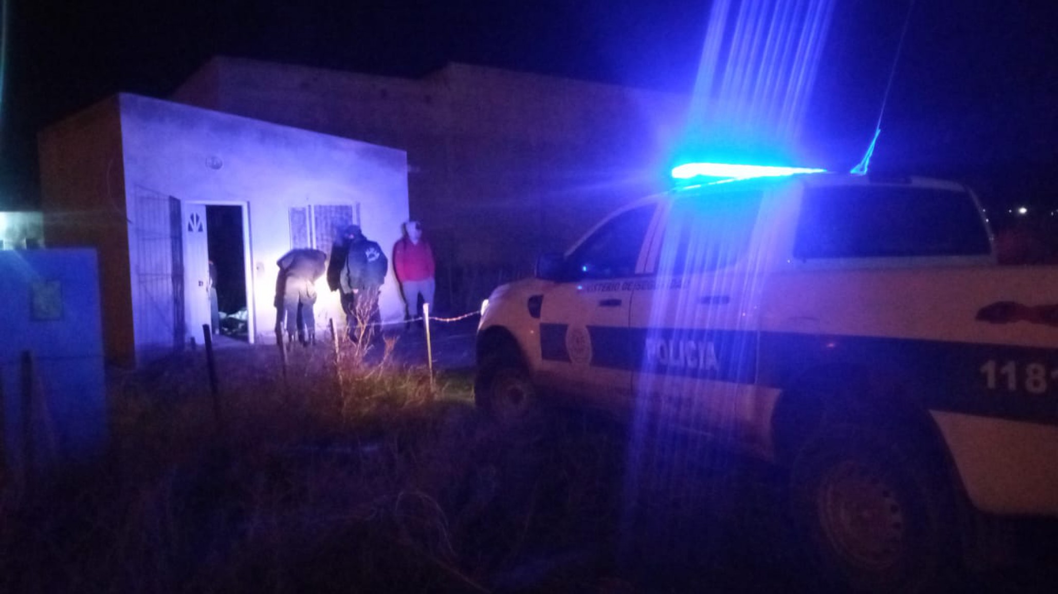 Descubrieron a un ladrón in fraganti mientras trataba de ingresar a una vivienda