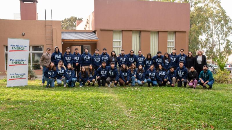 Becarios PAE y un encuentro con foco en la inteligencia artificial