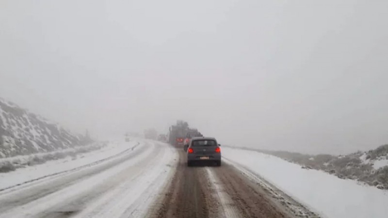 Rehabilitan tránsito en Ruta Nacional 25 para vehículos pesados y 4x4 con precauciones