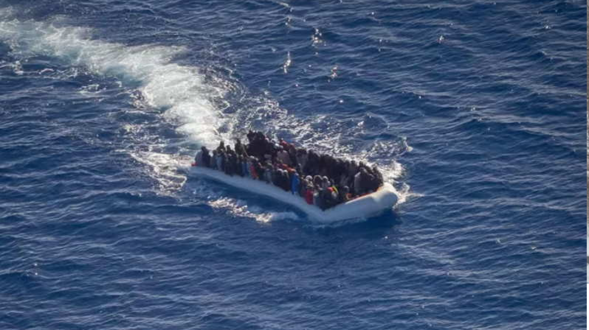Tragedia en el Mediterráneo: Hallaron 34 cadáveres tras un naufragio de migrantes