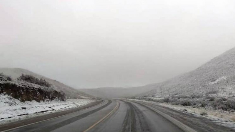 Comenzó a nevar en Ruta 3 entre Garayalde y Comodoro
