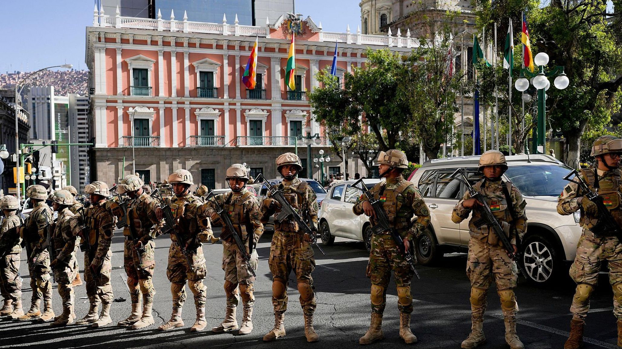 Ahora: intento de golpe de Estado en Bolivia