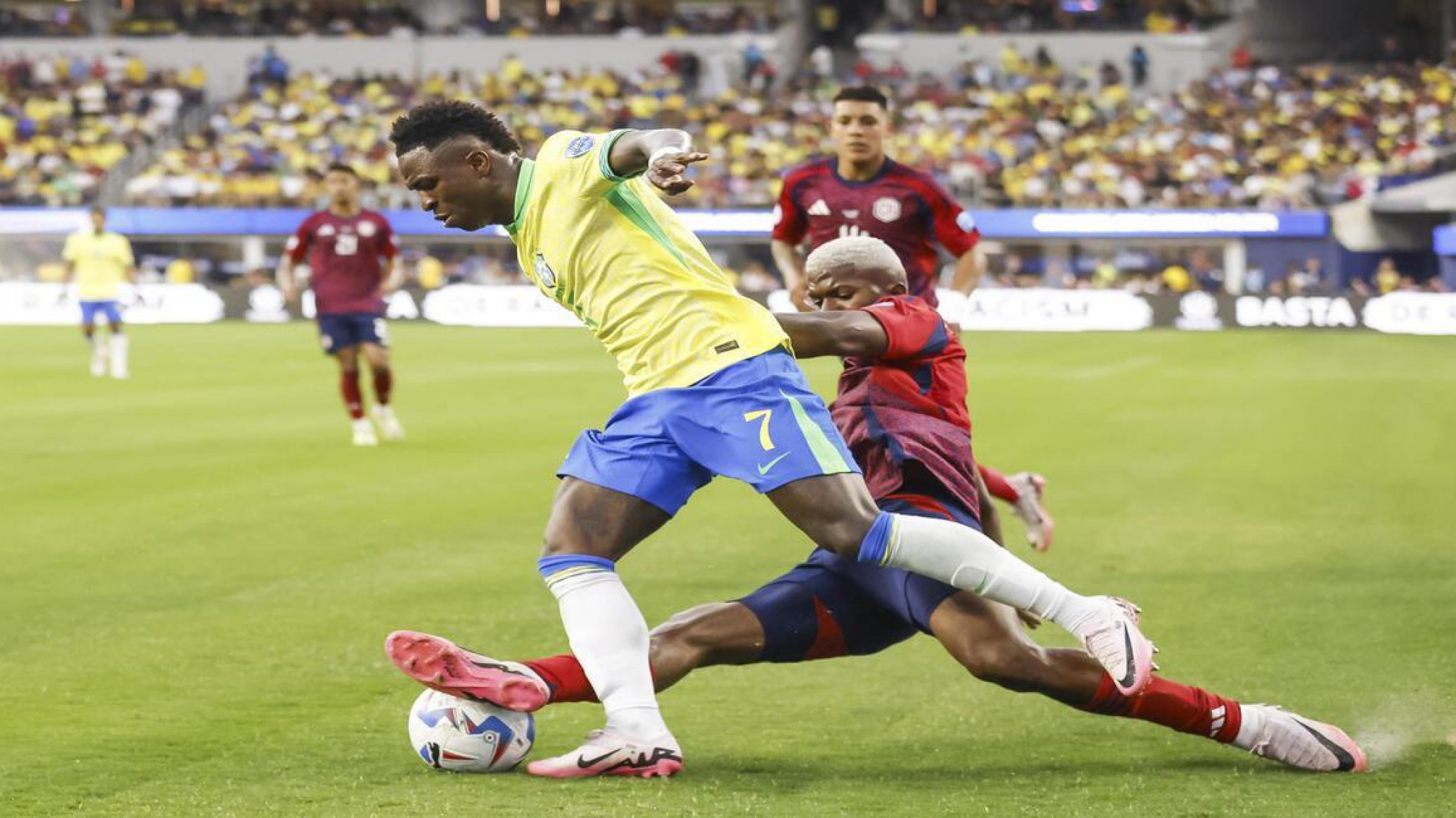 Paraguay y Brasil se enfrentarán por la Copa América 2024: Horario y formaciones