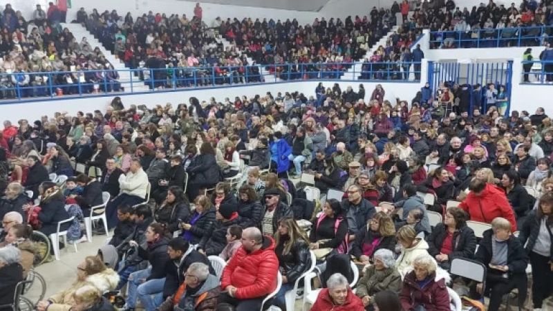 Leda Bergonzi pasó por Caleta Olivia
