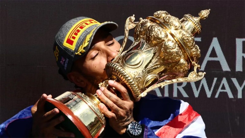Lewis Hamilton ganó el Gran Premio de Gran Bretaña despues de casi 3 años