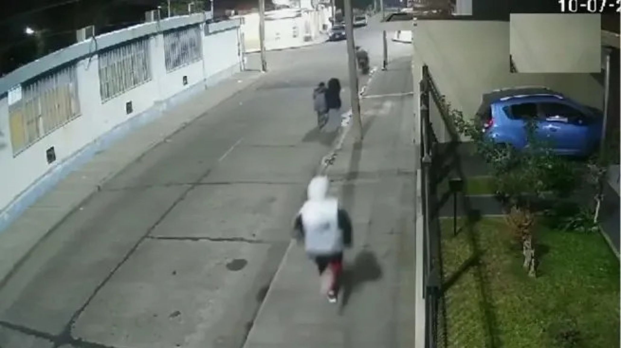 Tragedia: Un niño falleció tras ser baleado en un tiroteo entre un policía y motochorros