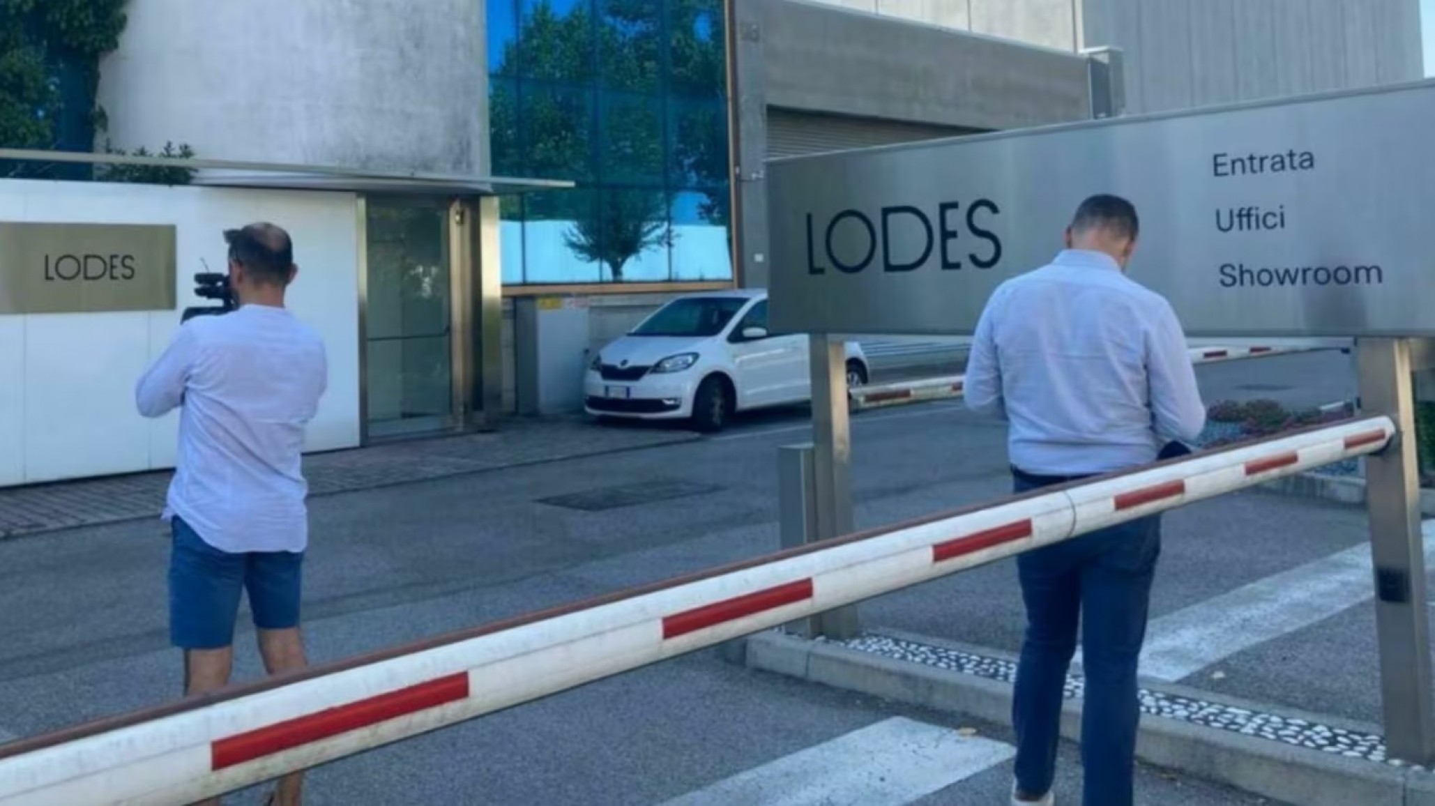 Encerró 6 horas a su hija para ir a trabajar y murió en el auto