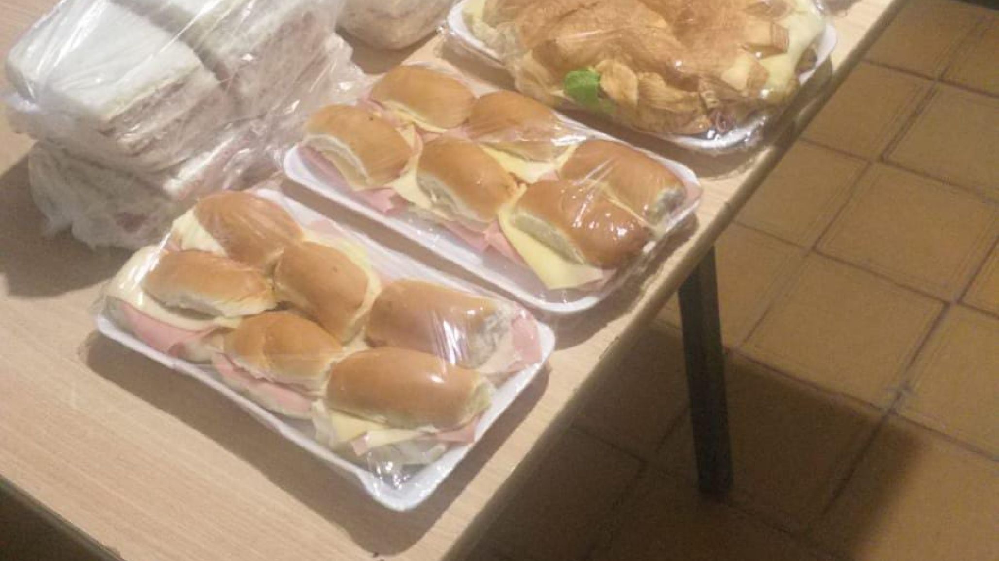 Robó en una panadería junto a un cómplice y lo atraparon cuando quiso vender los productos