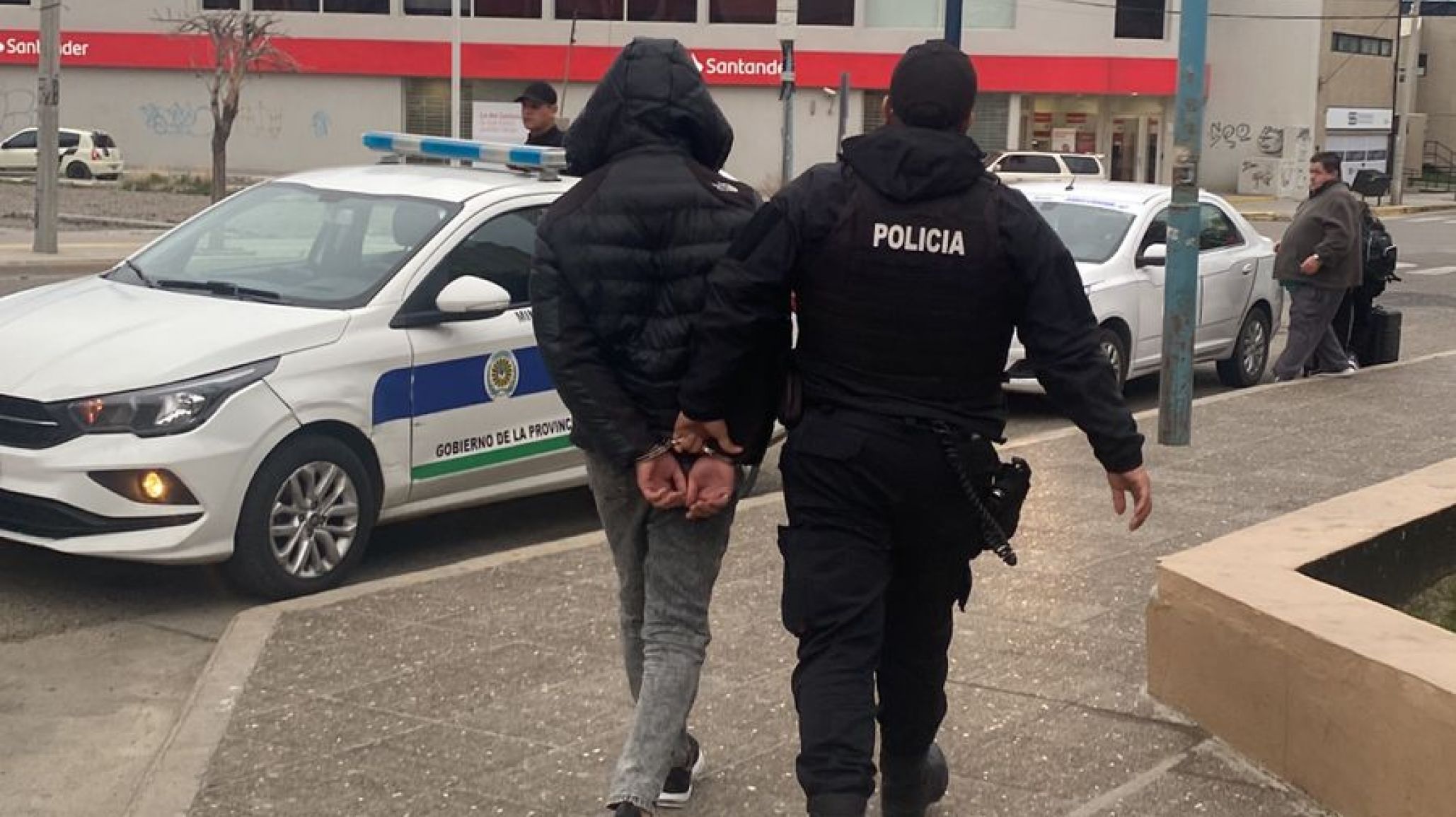 Detuvieron a un joven buscado por la justicia en la Terminal de Ómnibus de Comodoro Rivadavia