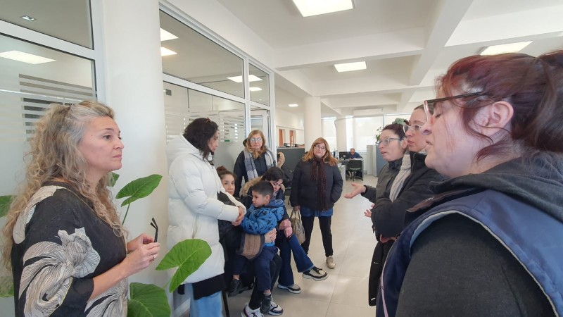 Madres denuncian atraso de pago de SEROS a acompañantes terapéuticos en Comodoro: "Deben desde mayo"