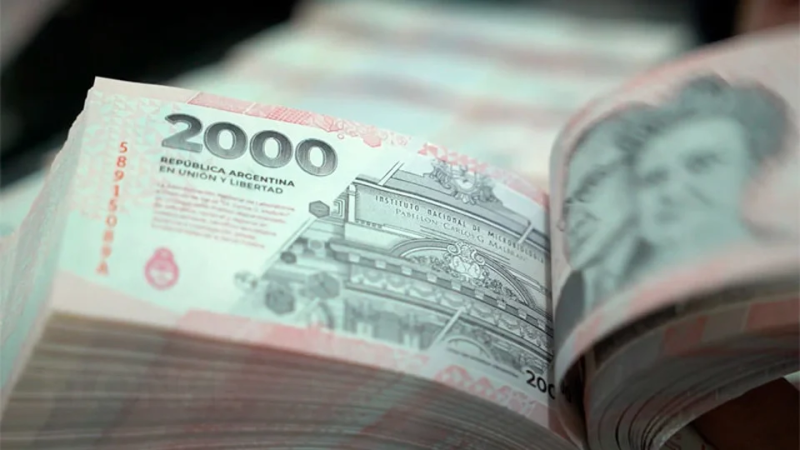 Se fijó el salario mínimo en $271.000: un número que cada vez vale menos