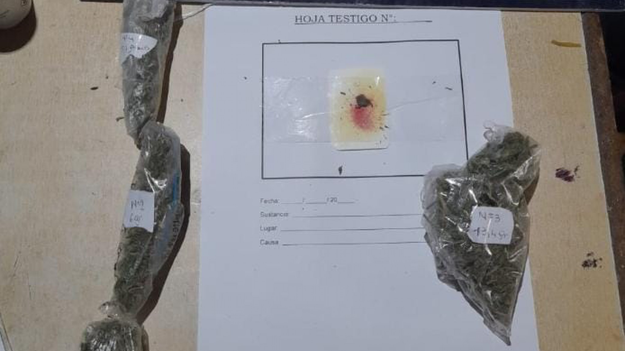 Allanaron una vivienda en la que vendían drogas a menores