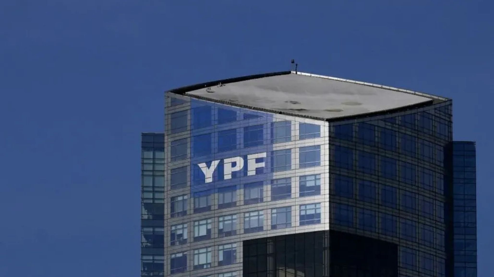 YPF construirá la planta de GNL en Río Negro