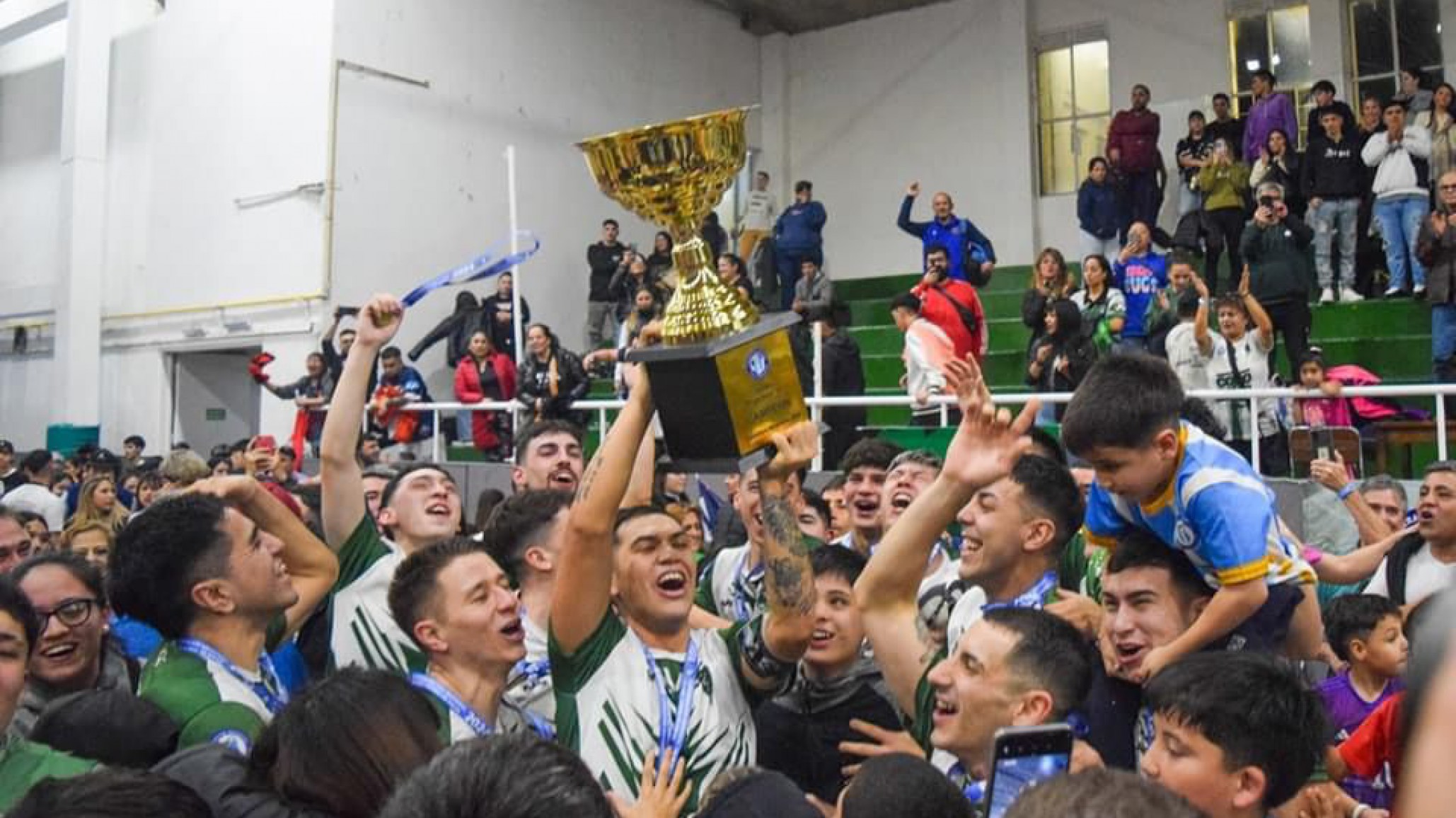 ¡Comodoro celebra su octavo título nacional en Futsal!