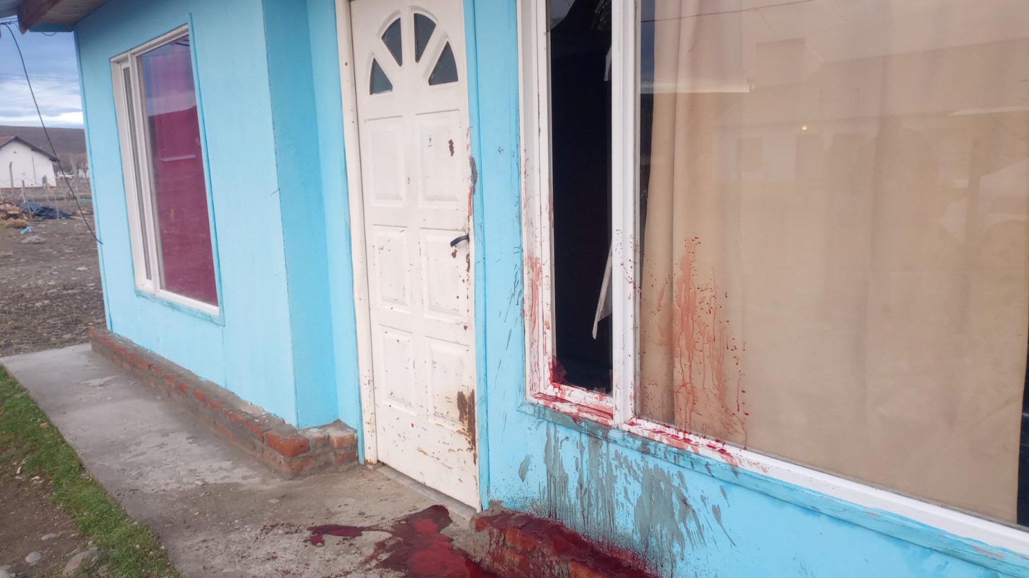 Soldado voluntario en estado de ebriedad no pudo abrir la puerta de su casa y rompió la ventana con sus manos