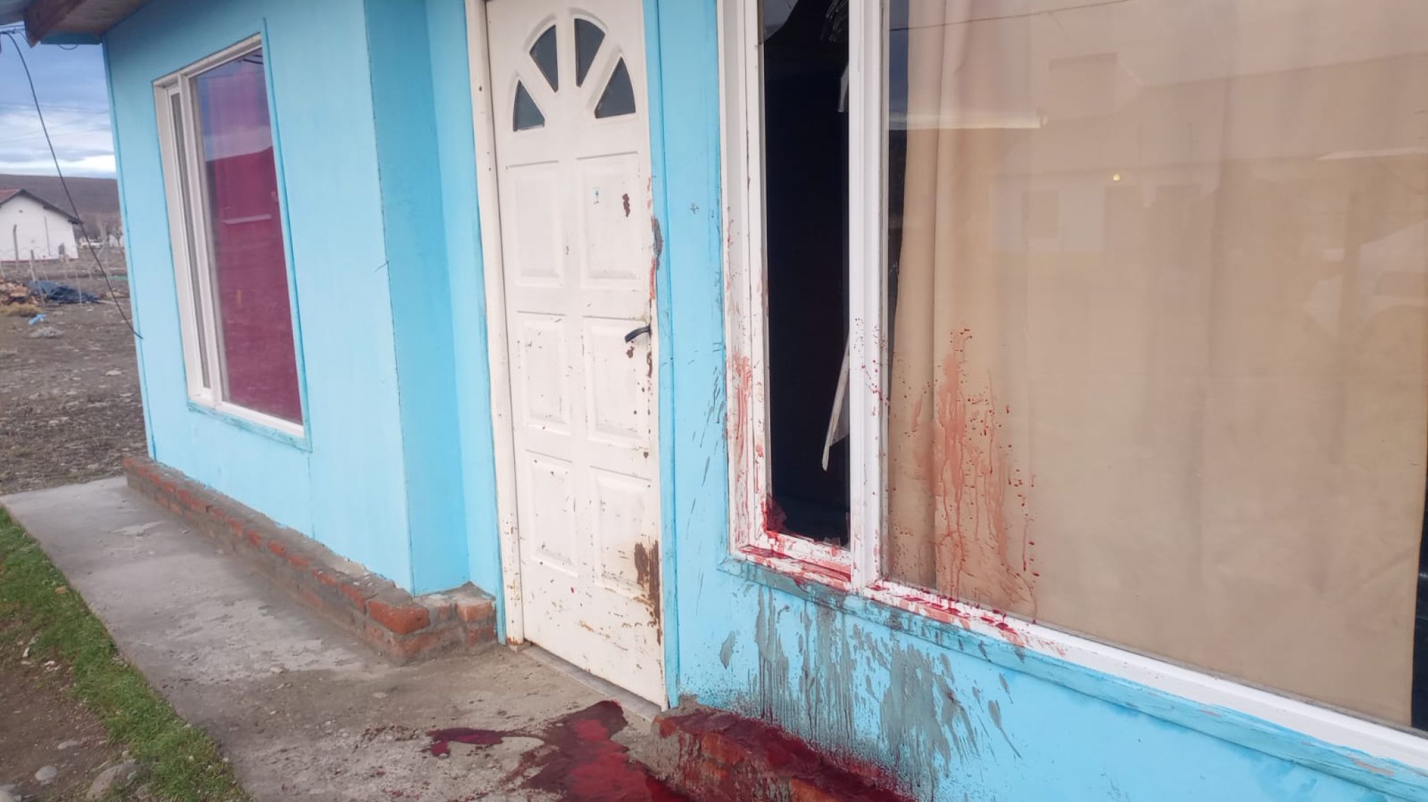 Soldado voluntario en estado de ebriedad no pudo abrir la puerta de su casa y rompió la ventana con sus manos