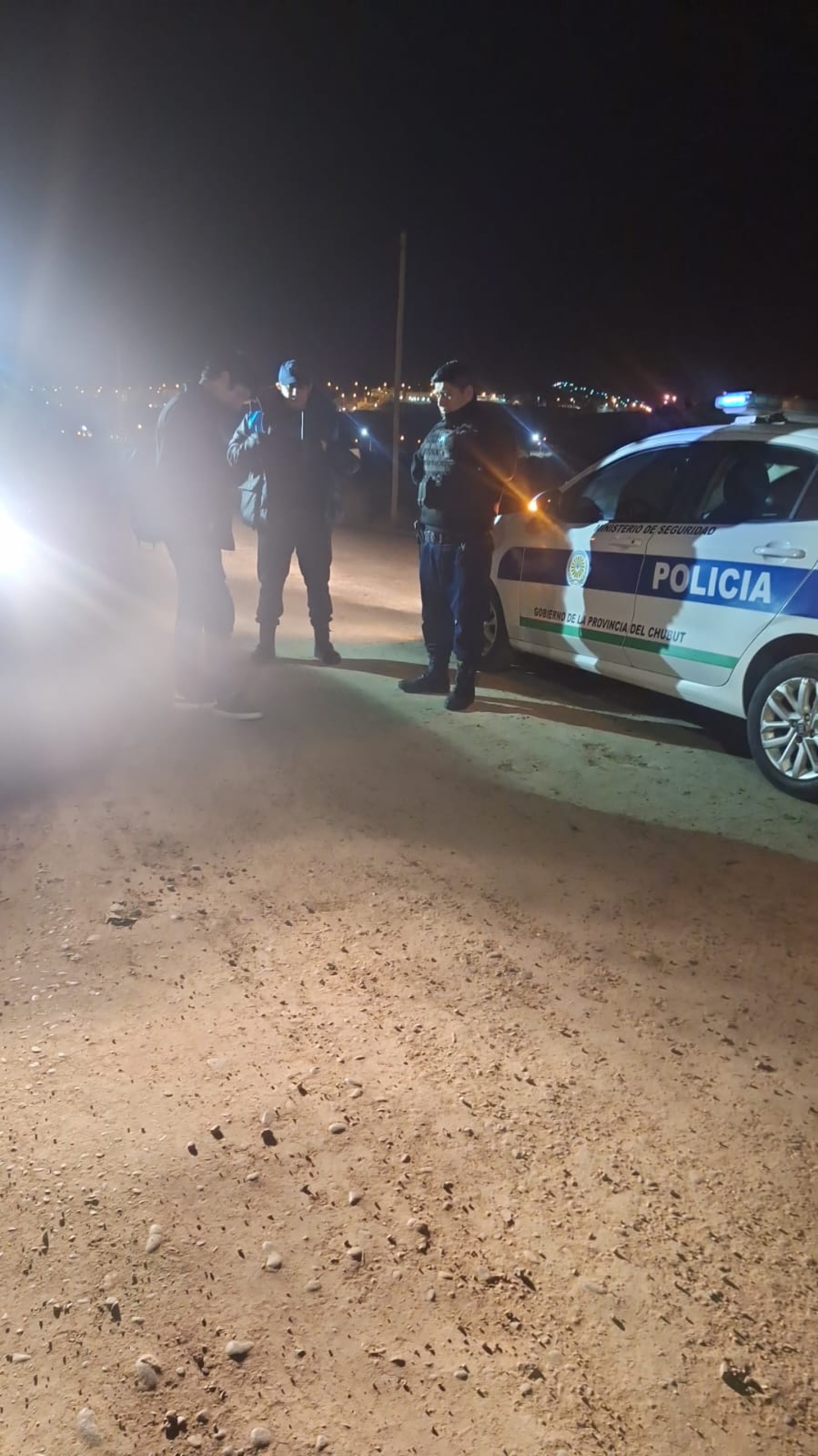 Iba a su casa y al identificarlo la policía descubrió que tenía pedido de captura