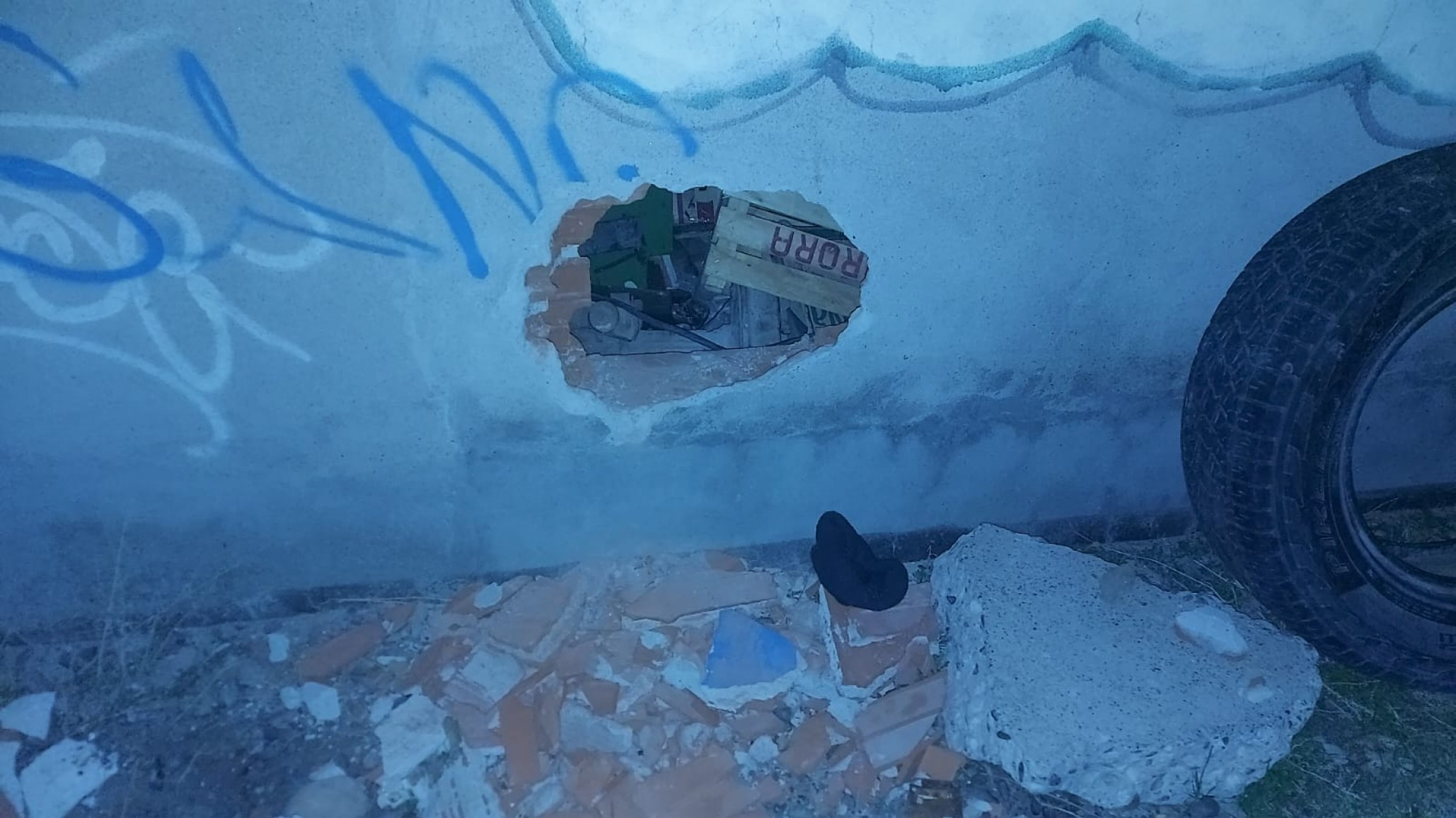 Tiroteo y fuga tras intento de robo: "Hicieron un boquete en la pared de 50 por 50 centímetros"