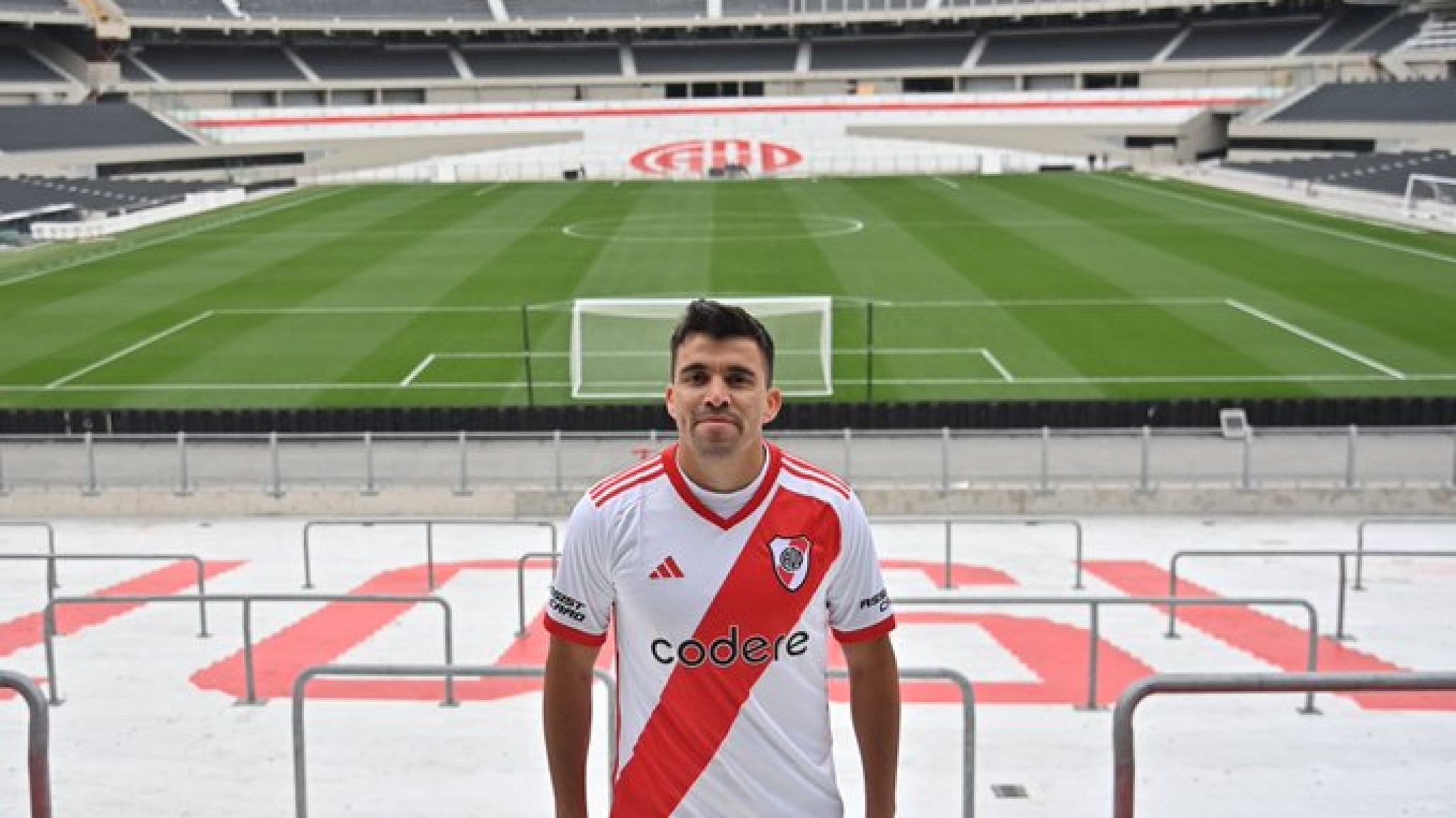 El primer posteo de Marcos "Huevo" Acuña como jugador de River
