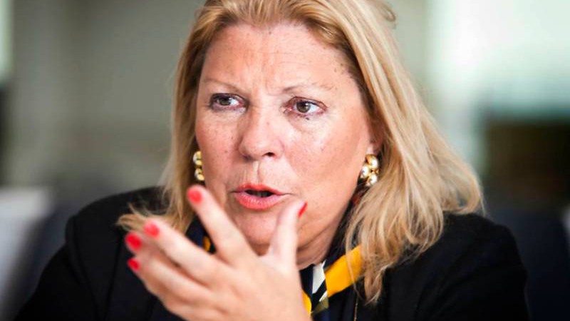 Carrió confirmó su candidatura y acusó a Milei y su hermana de "marginales"