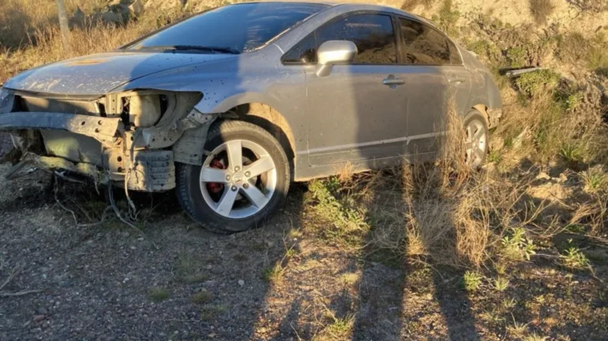 Accidente en la Ruta 3: viajaba de Comodoro a Puerto Madryn, perdió el control y volcó