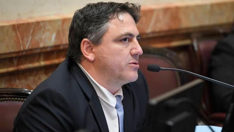 Expulsaron a Francisco Paoltroni del bloque de senadores de La Libertad Avanza