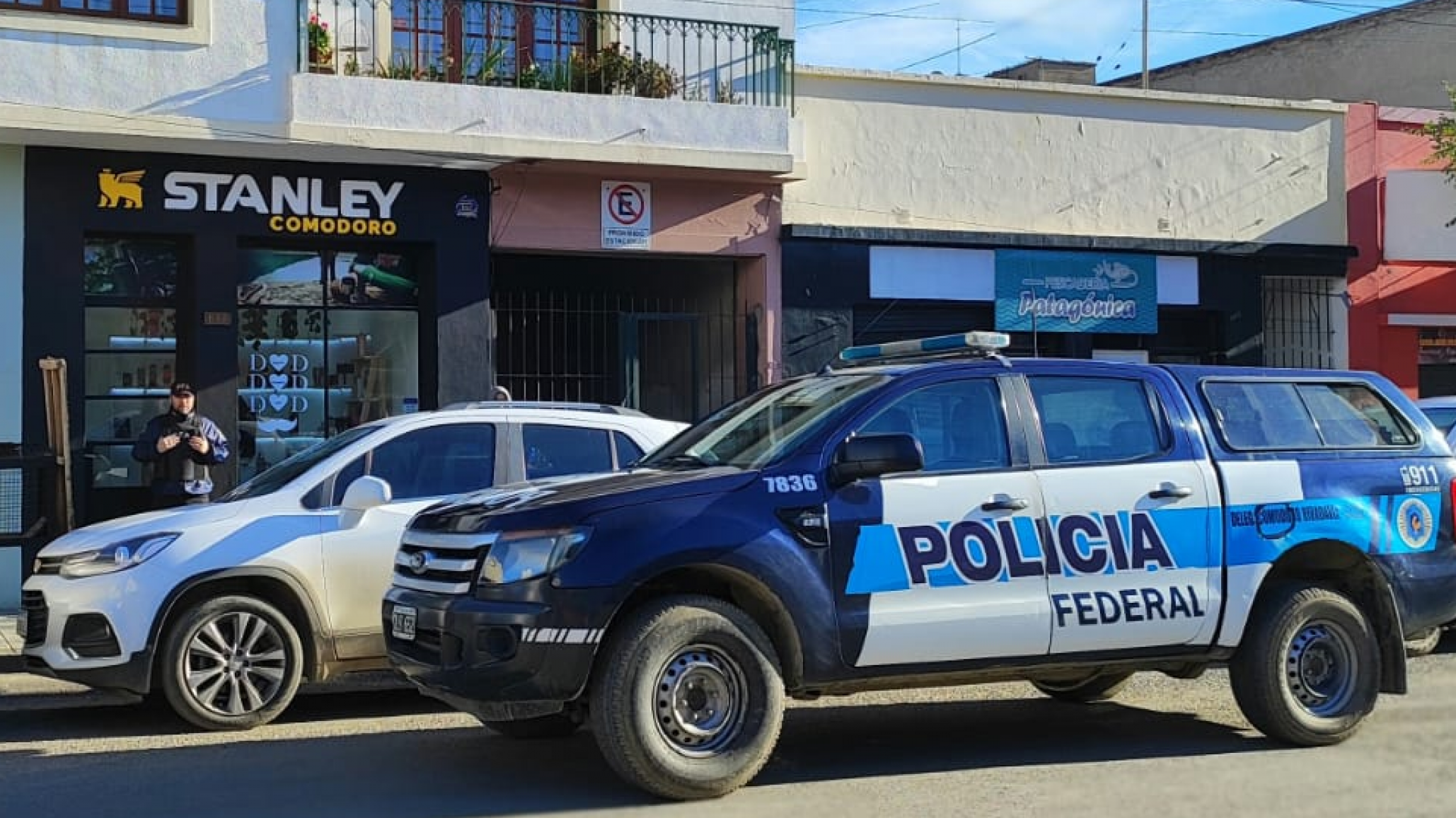 Desmantelan red de venta de termos Stanley falsificados entre Comodoro Rivadavia y Buenos Aires