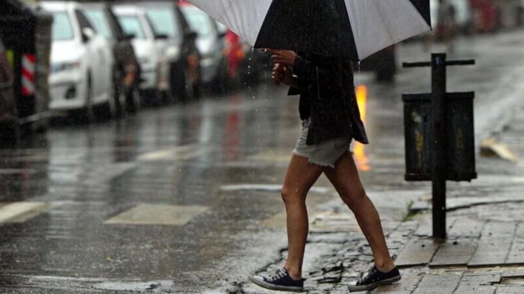 Alerta en Argentina por el fenómeno de la "lluvia negra": ¿Qué es?
