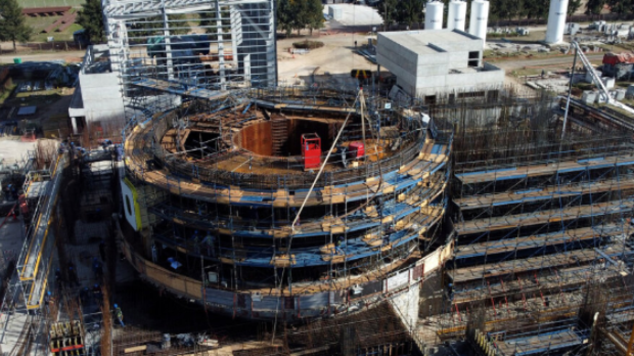 Están en riesgo proyectos nucleares por falta de fondos y retrasos en la construcción de reactores