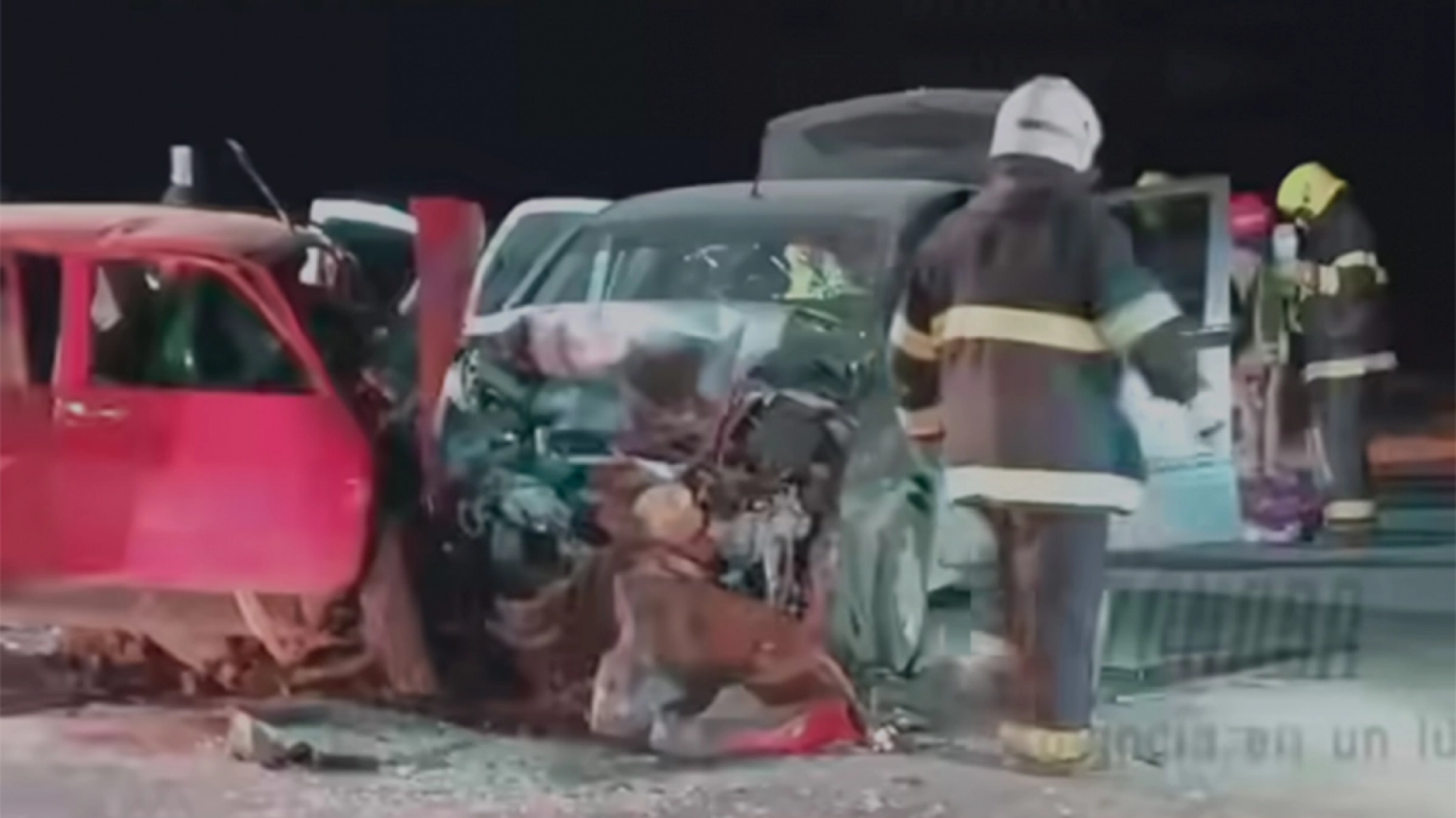 Regresaban de un cumpleaños, chocaron de frente y murió un niño de dos años